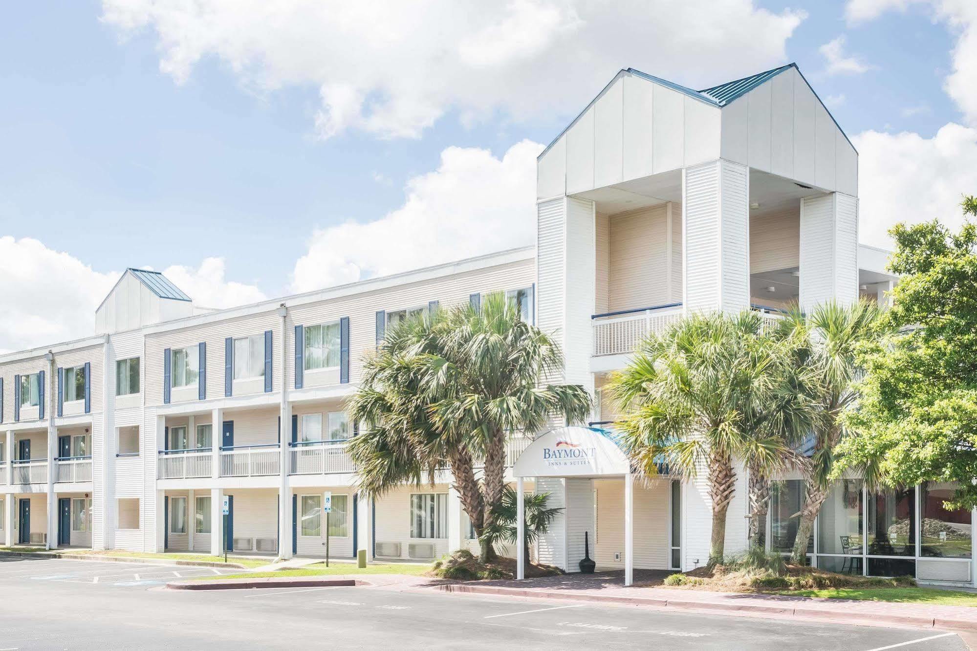 Baymont By Wyndham Wilmington Ξενοδοχείο Εξωτερικό φωτογραφία