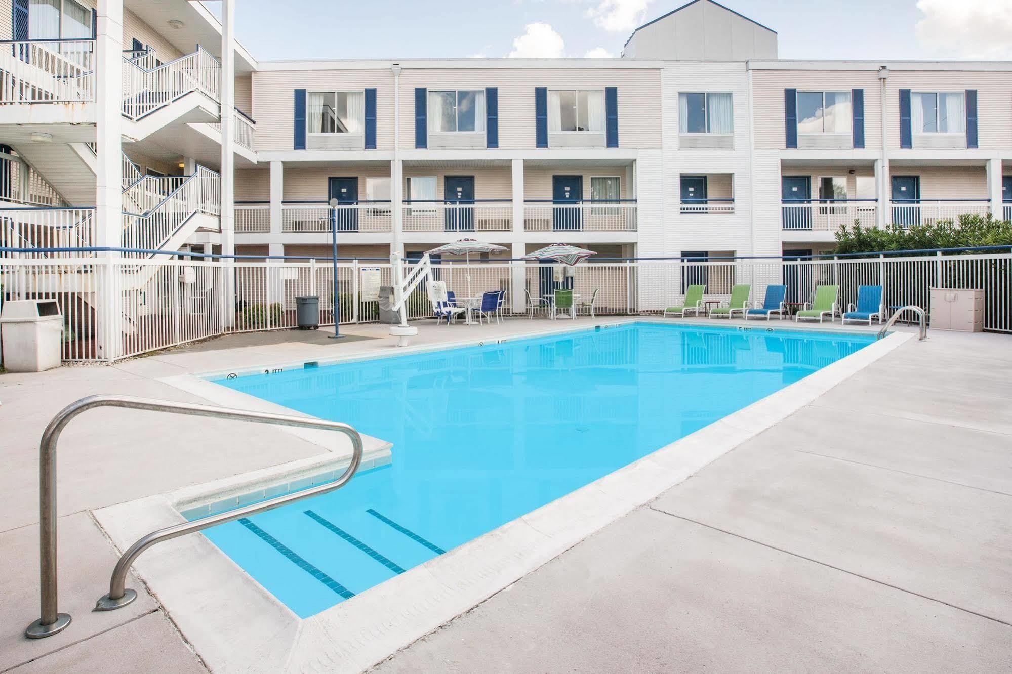 Baymont By Wyndham Wilmington Ξενοδοχείο Εξωτερικό φωτογραφία