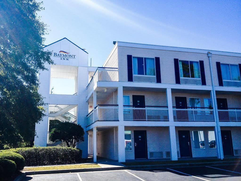 Baymont By Wyndham Wilmington Ξενοδοχείο Εξωτερικό φωτογραφία